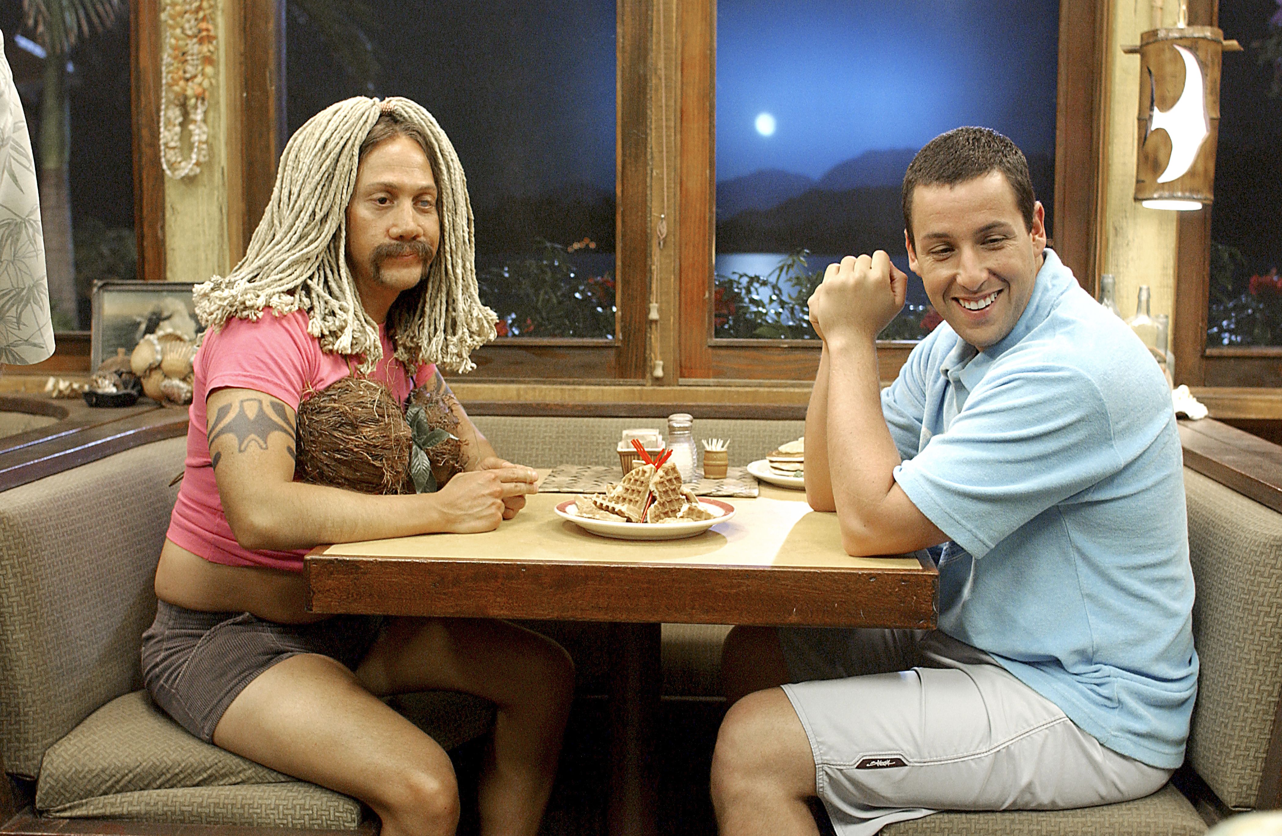 Adam Sandler and Rob Schneiderin 50 First Dates