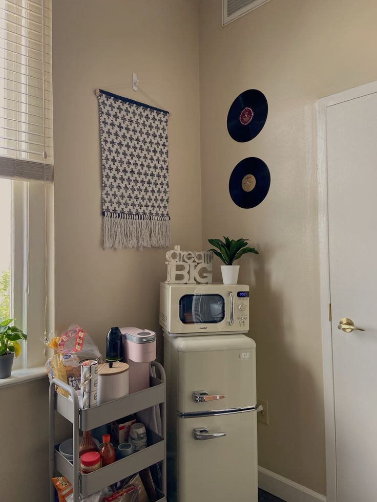 dorm room kitchen